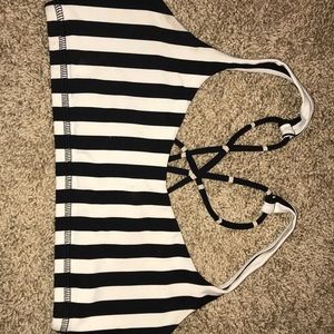 Lulu lemon sports bra